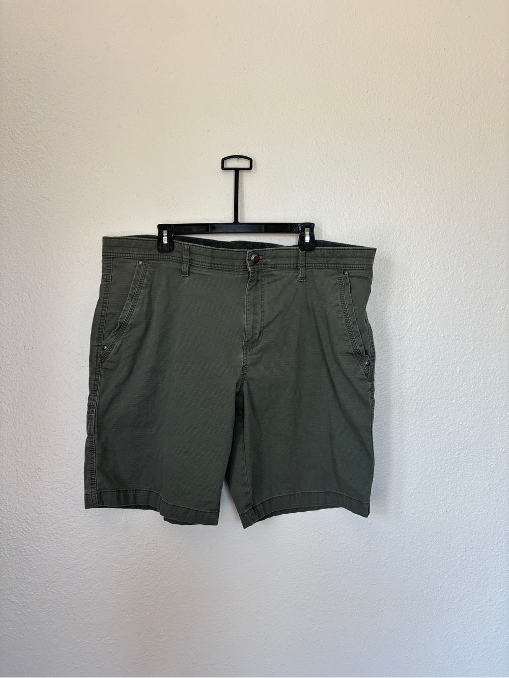 Weatherproof Solid Green Shorts